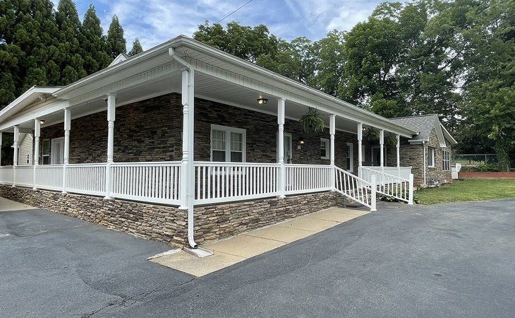 peace-haven-assisted-living-27104