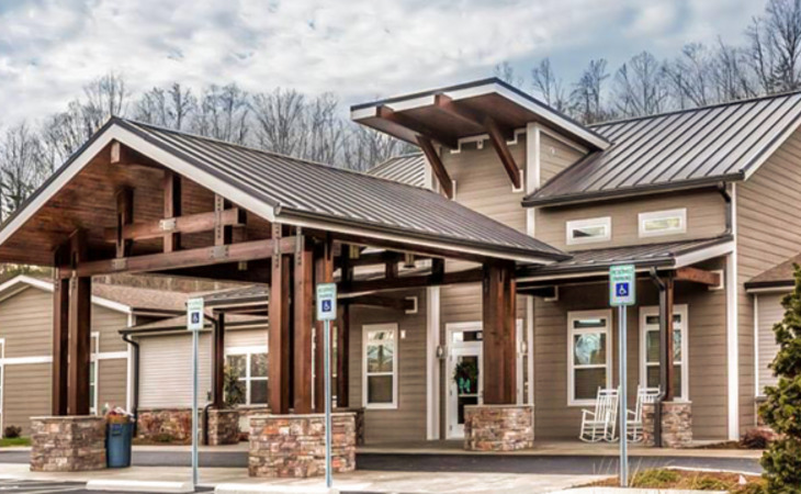 pinnacle-assisted-living-37932-1432210_1