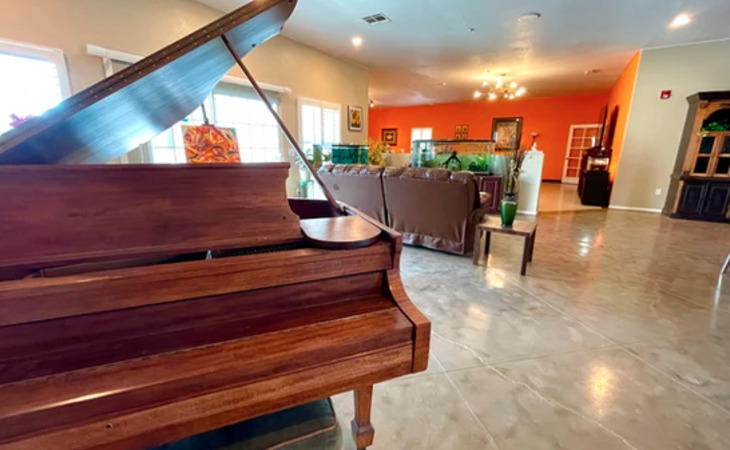 tender-loving-memory-care-assisted-living-home-89031-1432389_2
