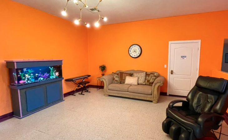 tender-loving-memory-care-assisted-living-home-89031-1432389_5