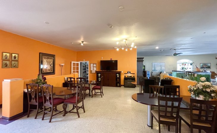 tender-loving-memory-care-assisted-living-home-89031-1432389_6
