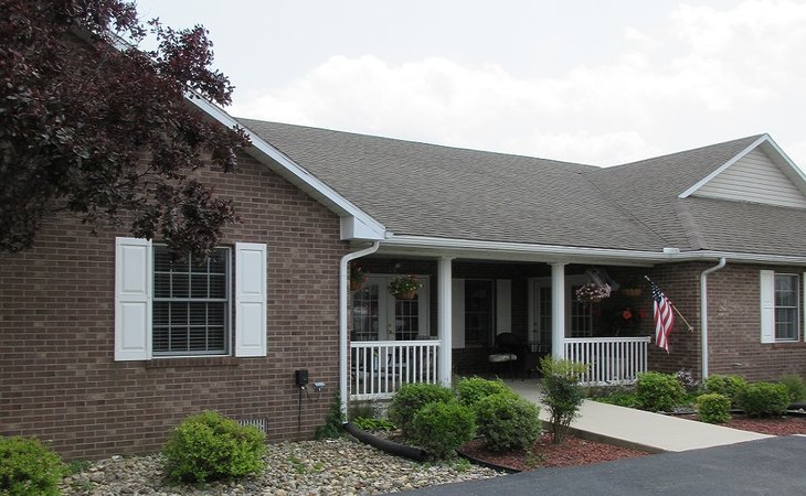 hometown-manor-assisted-living-of-bardstown-40004
