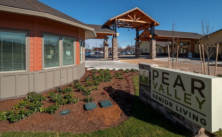 pear-valley-senior-living-97502