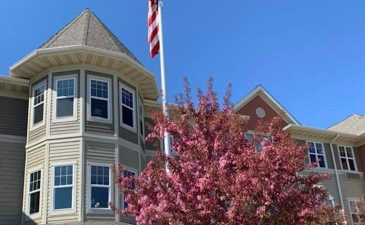 bel-rae-senior-living-55112