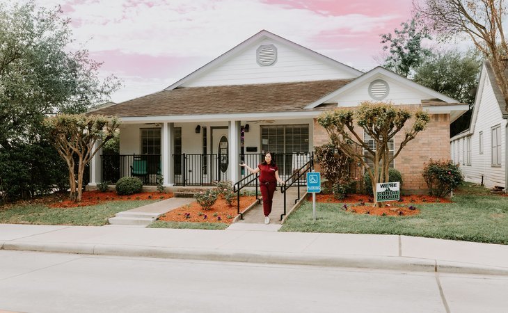 com-for-care-assisted-living-77401