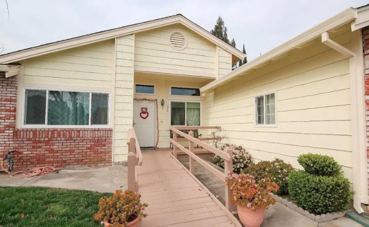 a-loving-living-home-care-95687-1434632_2