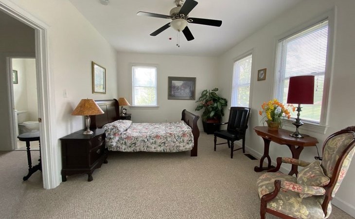 rembrandt-assisted-living-22042-1446154_4