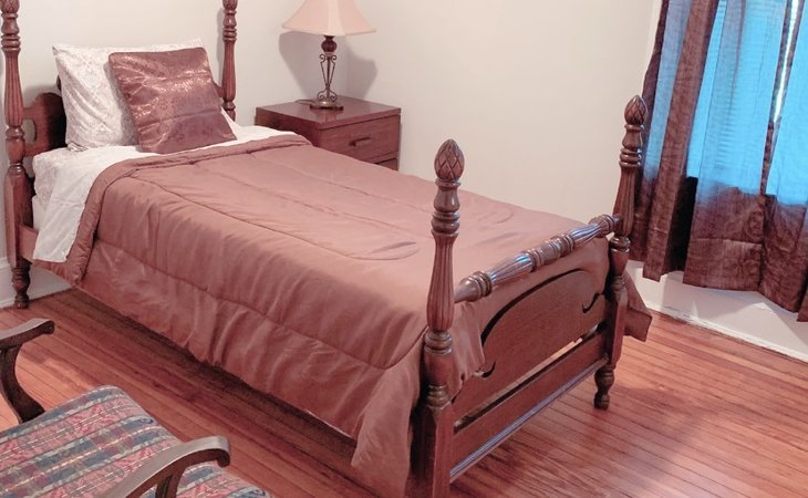community-caregivers-assisted-living-21216-1446223_6