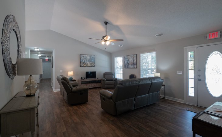 peninsula-family-care-home-28031-1447585_2