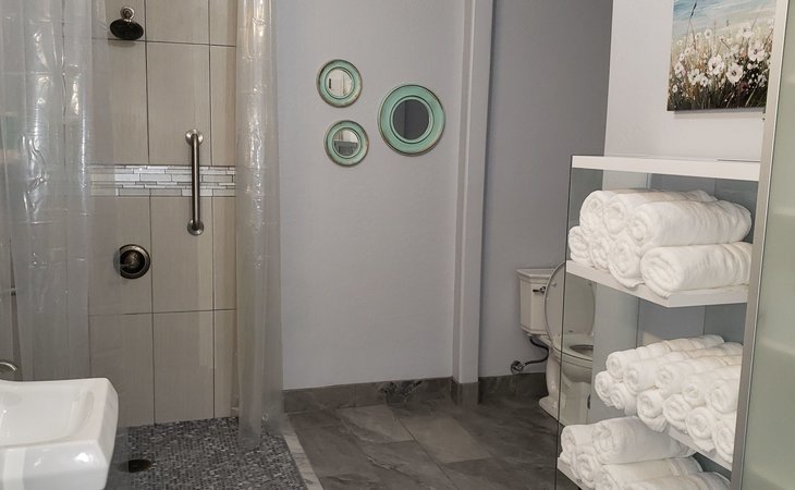 golden-brook-residential-care-home-89012-1447707_6