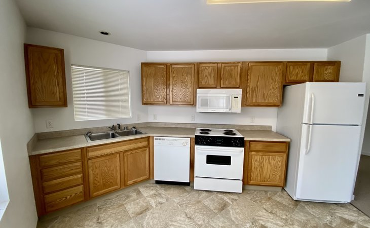 golden-eagle-plaza-59405-1448075_5