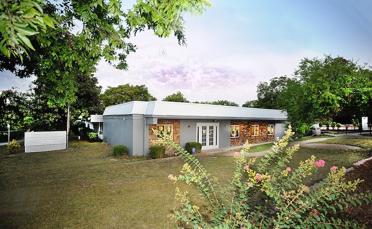 exbury-garden-assisted-living-community-75020-1448974_3