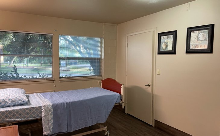 exbury-garden-assisted-living-community-75020-1448974_5