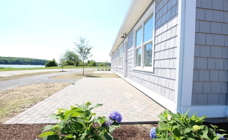 thomas-cottages-at-plant-memorial-home-04530