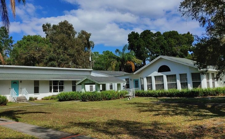 heritage-house-assisted-living-33764