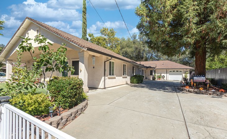 citrus-pines-senior-living-95610