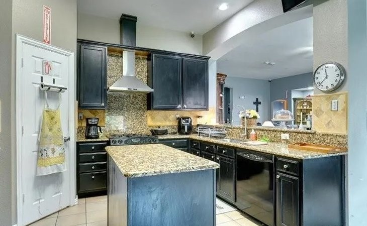 serenity-gardens-seniors-assisted-living-memory-care-76210-1451122_8