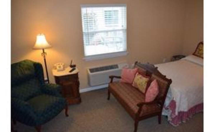 southern-manor-retirement-inn-30458