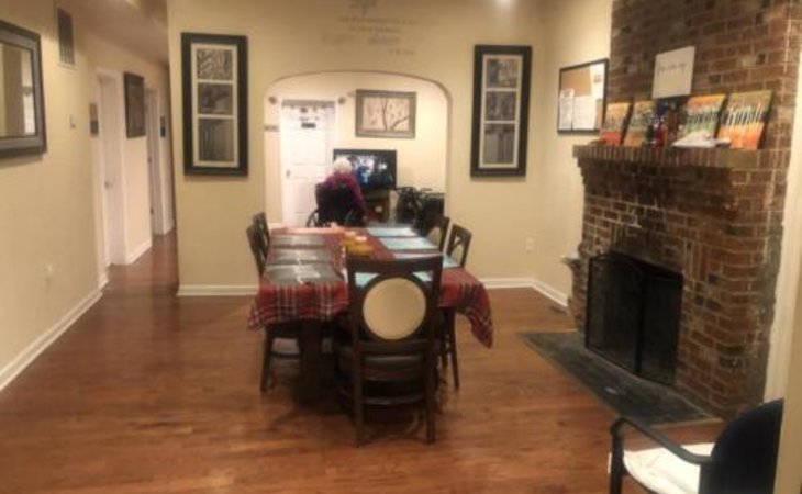 mabel-s-house-assisted-living-21207