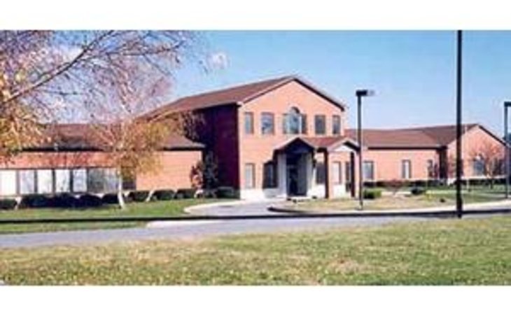 courtland-manor-19901