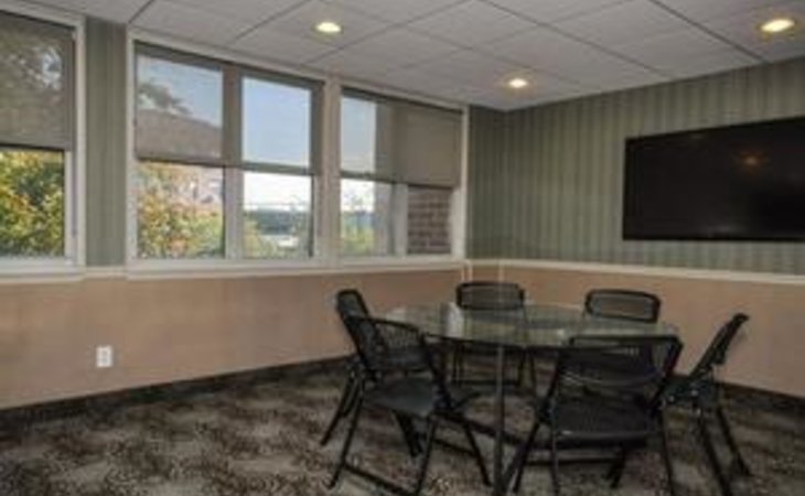 benhurst-center-for-rehab-11214-14972_16
