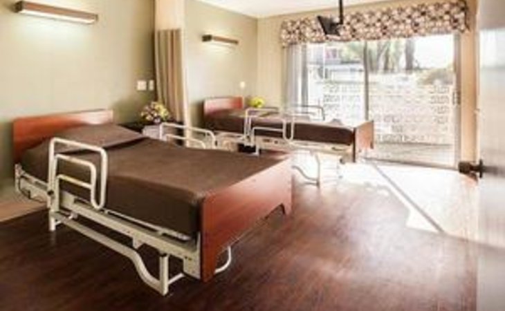 country-oaks-care-center-91768-15440_2