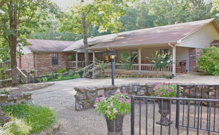 green-oaks-inn-35633