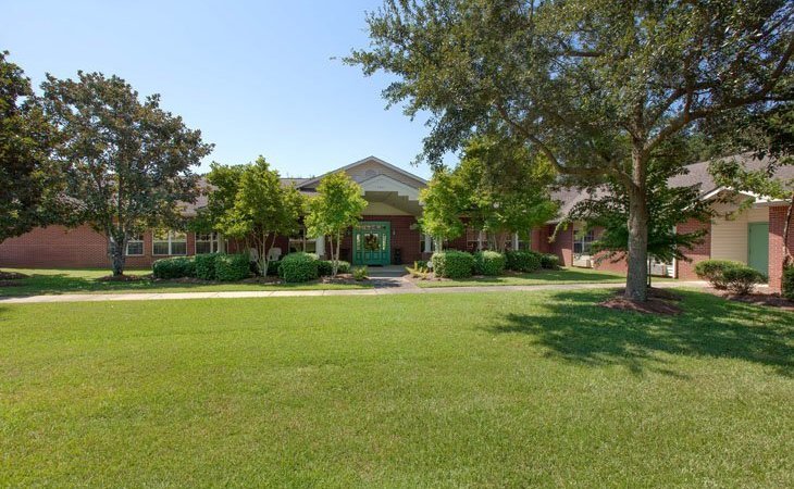knollwood-pointe-assisted-living-36693
