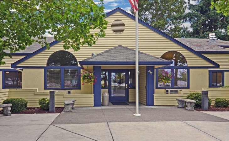 the-oaks-at-lakewood-98499-1682_1