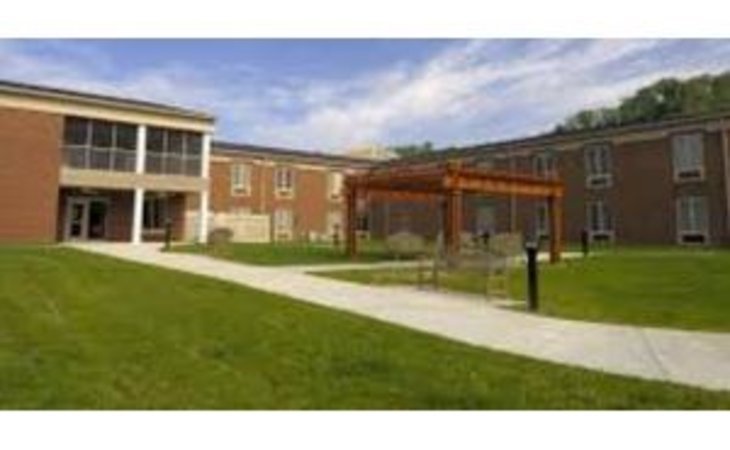 mountain-manor-of-paintsville-41240-2106_4
