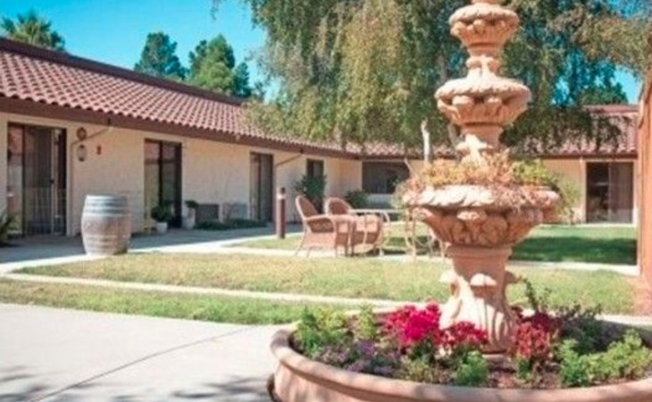 fountain-square-of-lompoc-93436