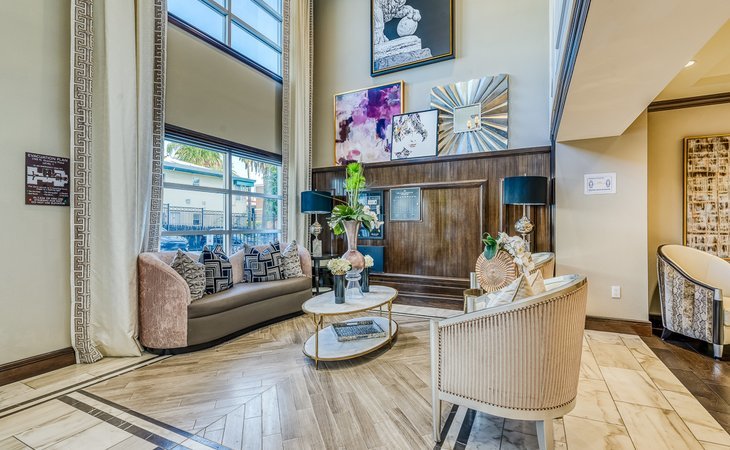 hollywood-hills-a-pacifica-senior-living-community-90028-23118_3