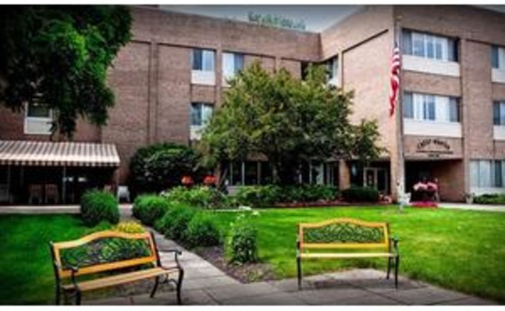 crest-manor-living-and-rehabilitation-center-14450