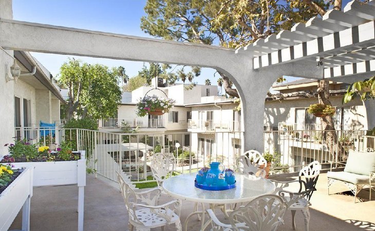 regency-park-oak-knoll-91101