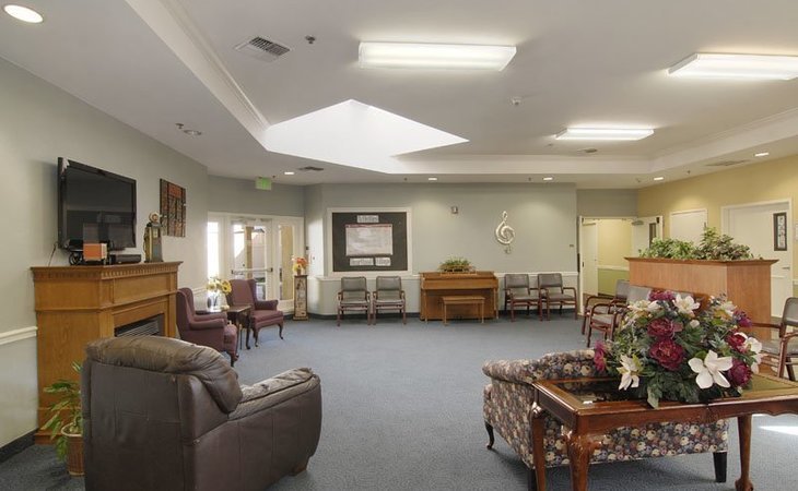 point-loma-estates-memory-care-92110-26996_4