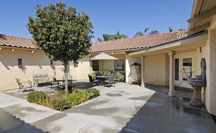 point-loma-estates-memory-care-92110-26996_5