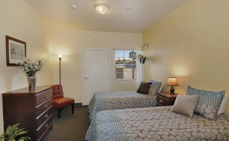 point-loma-estates-memory-care-92110-26996_8