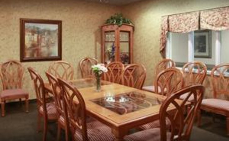 hallmark-manor-98003-2787_3