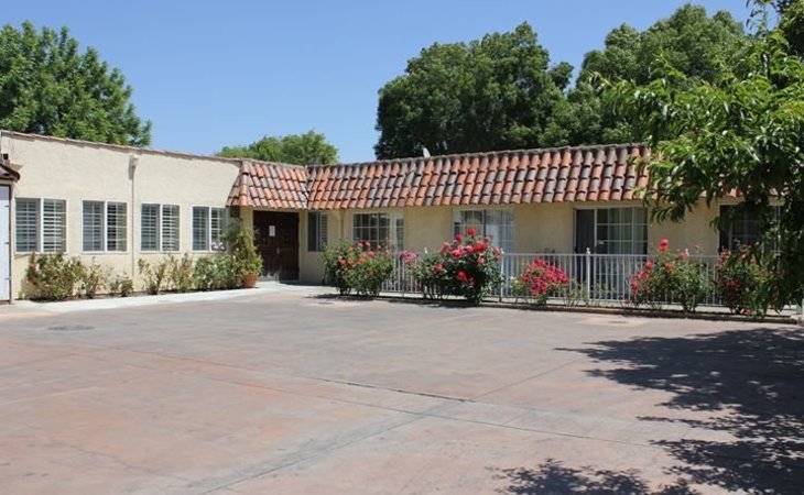 rose-garden-court-95126