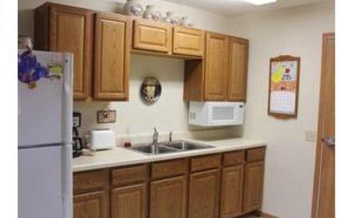 new-hampton-nursing-rehabilitation-center-50659-2913_5