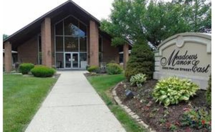 meadows-manor-convalescent-rehab-center-47803