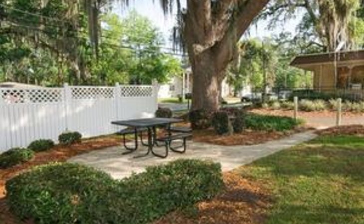camellia-gardens-of-life-care-31792-2999_3