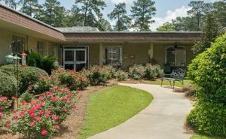 camellia-gardens-of-life-care-31792-2999_6