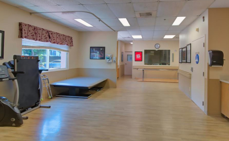 west-anaheim-extended-care-92804-3095_6