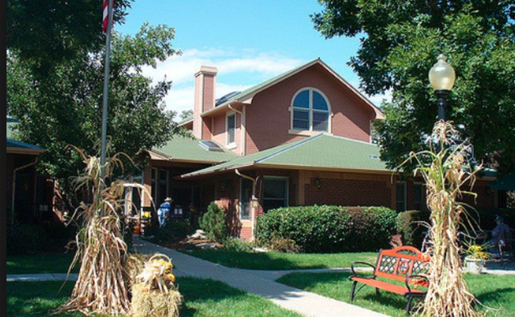 cinnamon-park-assisted-living-80501