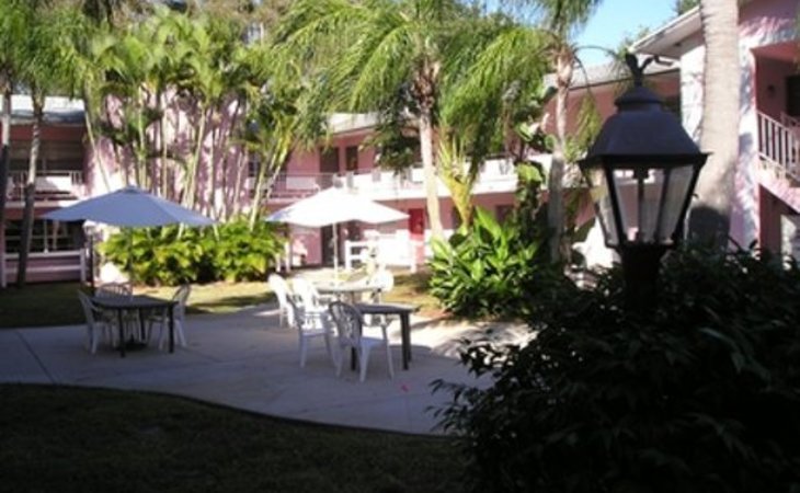 midway-manor-assisted-living-facility-33756