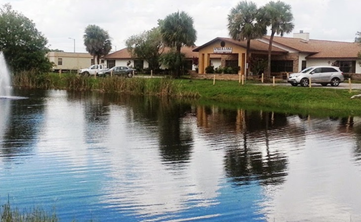 amberlake-assisted-living-34744