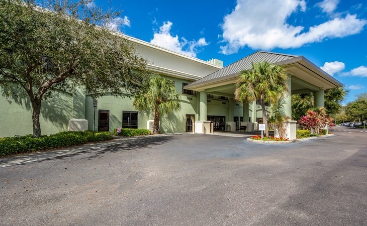elison-senior-living-community-of-pinecrest-33770-32070_2