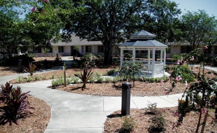 magnolia-gardens-assisted-living-33781-33046_2