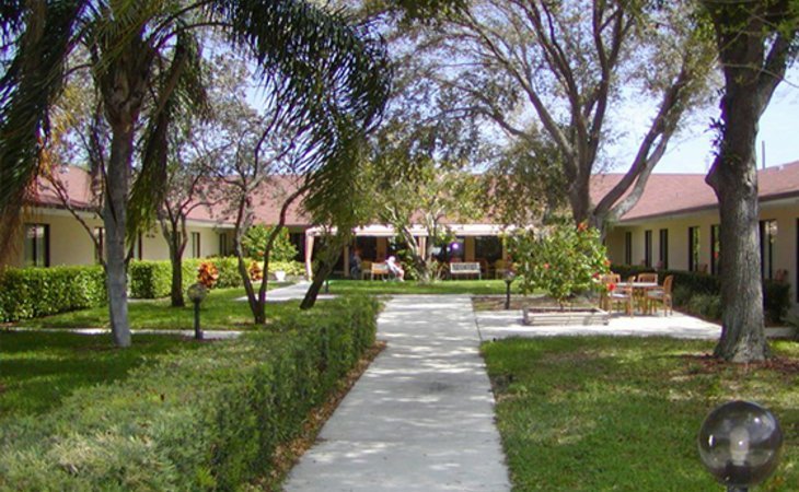 the-w-assisted-living-at-pompano-beach-33060-33068_1